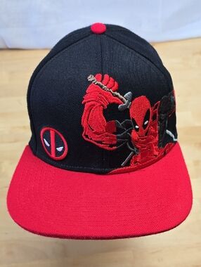 Marvel Deadpool Embroidered Snapback Flat Bill Hat - Black & Red OSFA